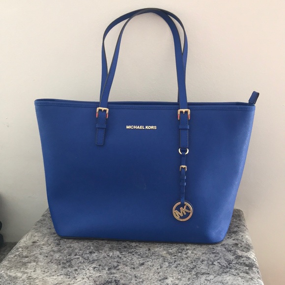 Handbags - Michael Kors Jet Set Travel Electric Blue Tote